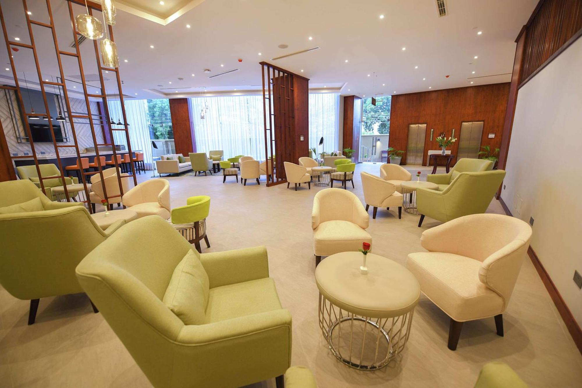 Hilton Garden Inn Kampala Extérieur photo