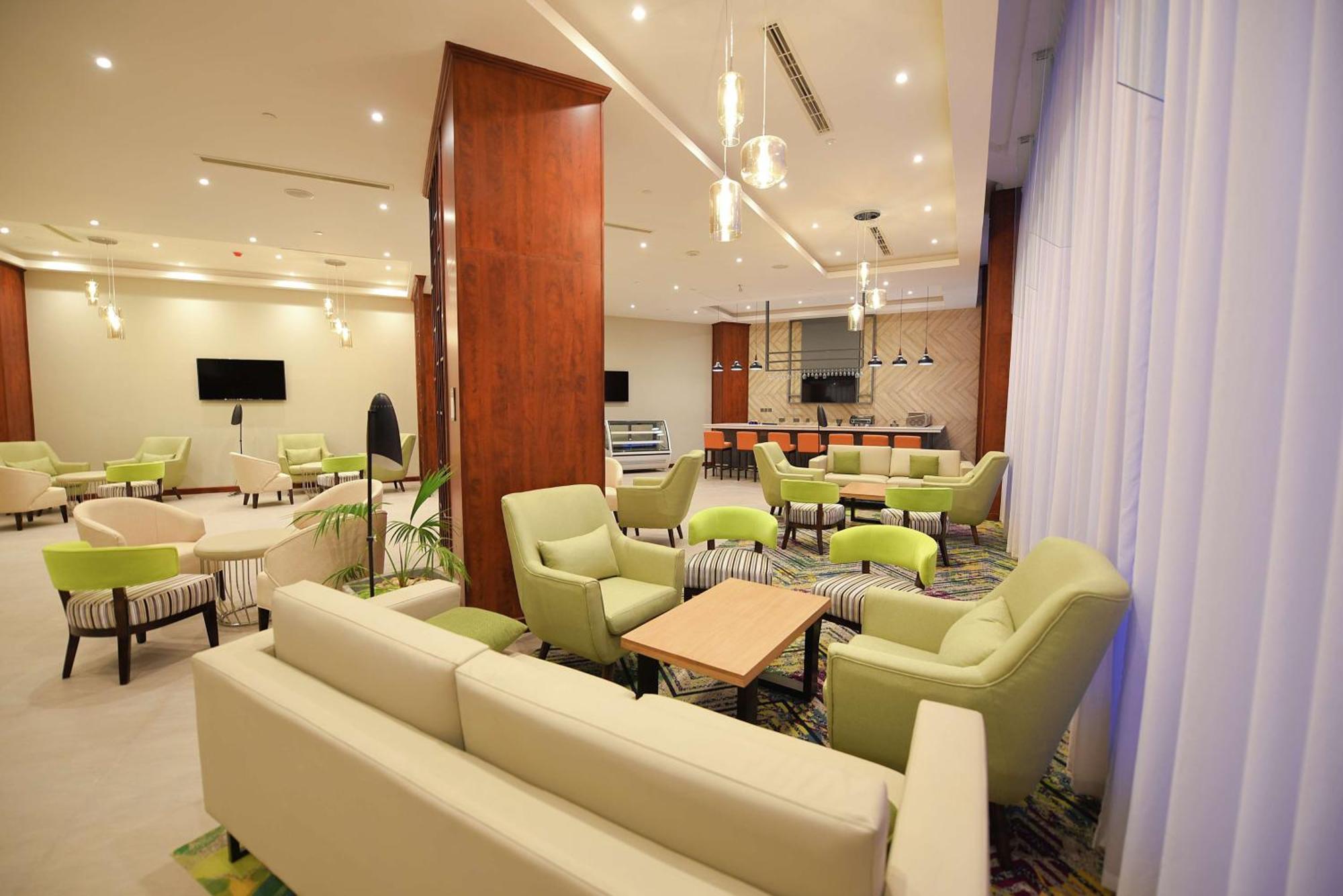 Hilton Garden Inn Kampala Extérieur photo