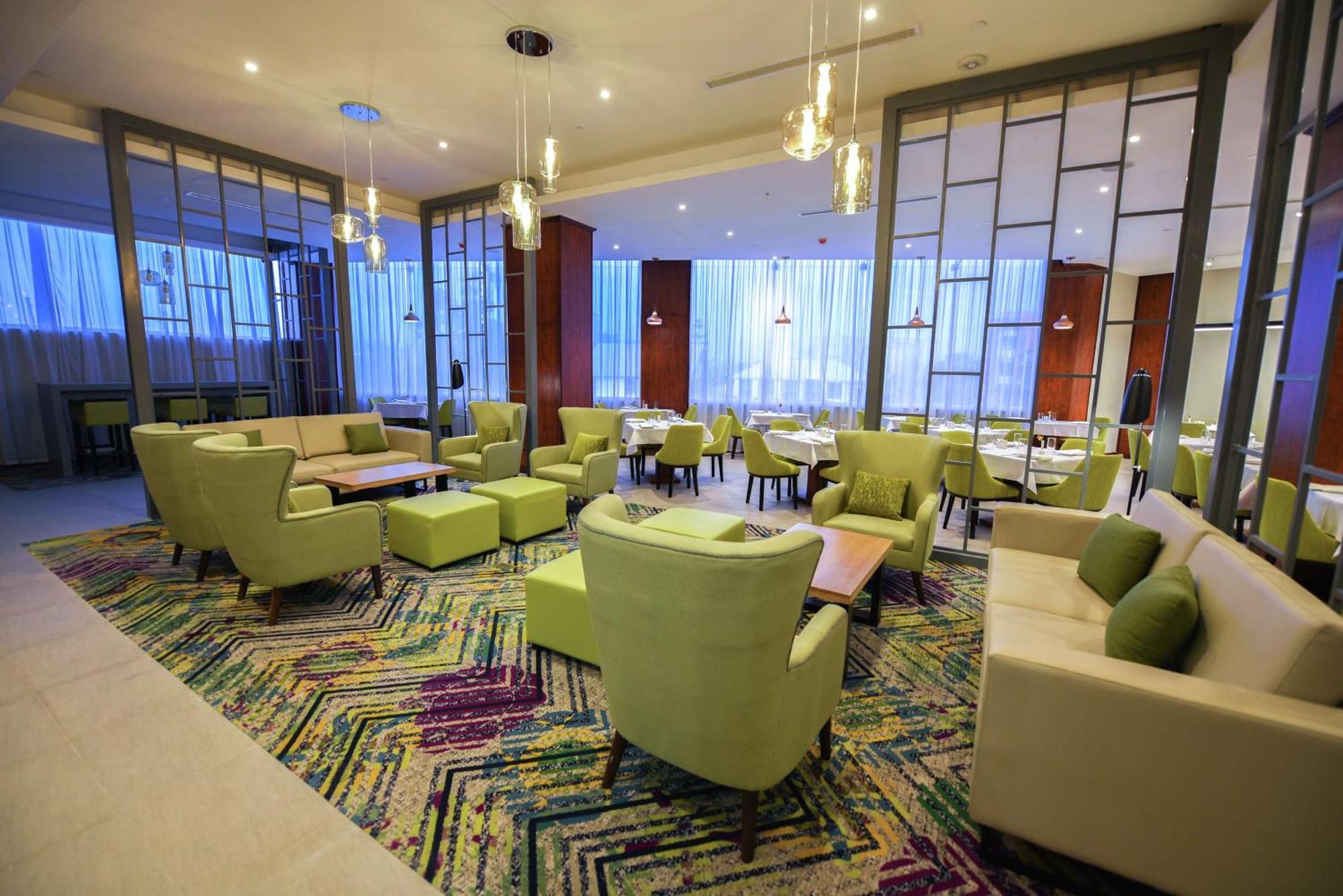 Hilton Garden Inn Kampala Extérieur photo