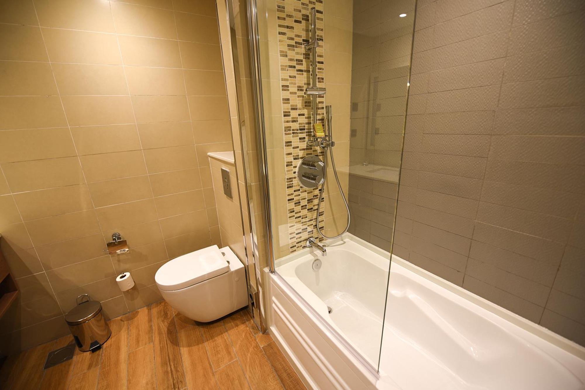 Hilton Garden Inn Kampala Extérieur photo